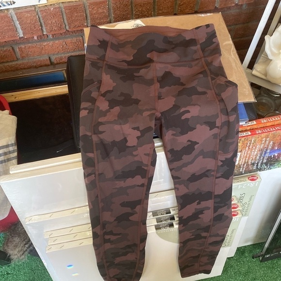 Lululemon leggings - Picture 1 of 3